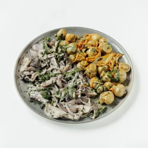 Ассорти маринованных грибов