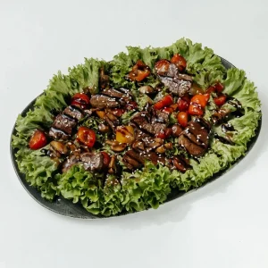 Салат теплый с телячьей вырезкой