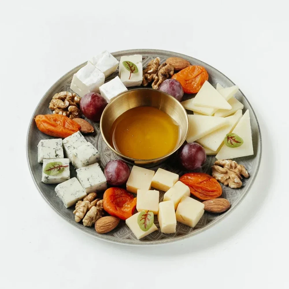 Ассорти европейских сыров